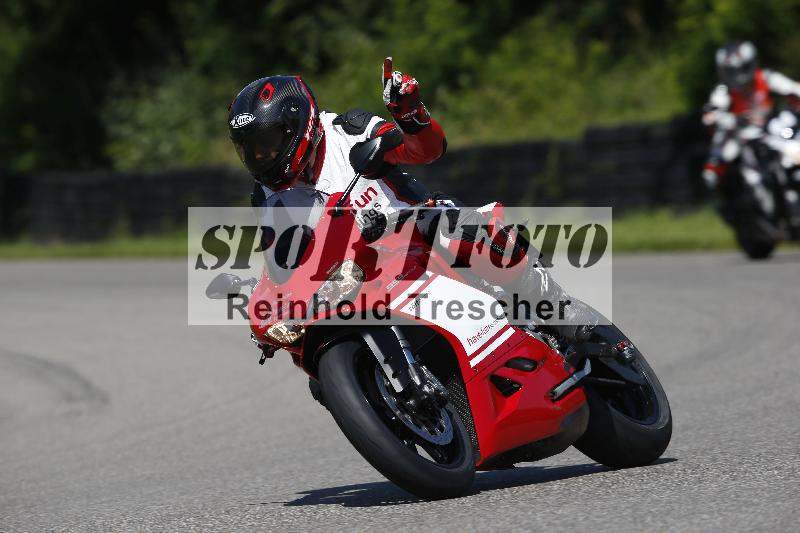 /Archiv-2024/29 12.06.2024 MOTO.CH Track Day ADR/Gruppe blau/Team